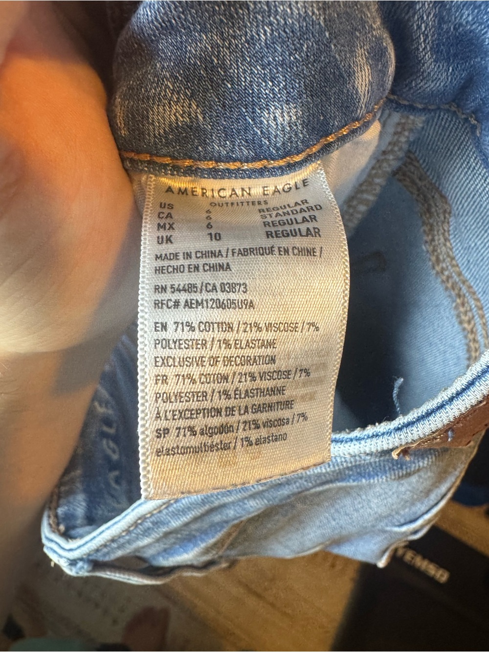 American Eagle Light Wash High Rise Jegging - Picture 7 of 9